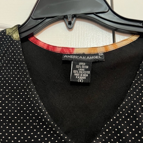 American Angel Black & Floral Print. V Neck short sleeve woman dress ; size :S - Picture 3 of 9